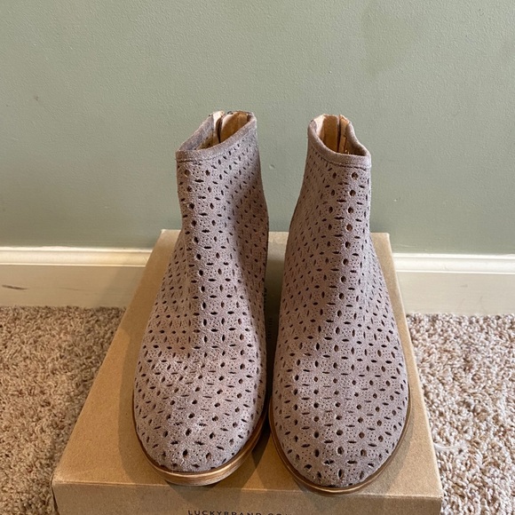 Like New~ Lucky Brand “Bergyn” perforated bootie - Picture 5 of 10